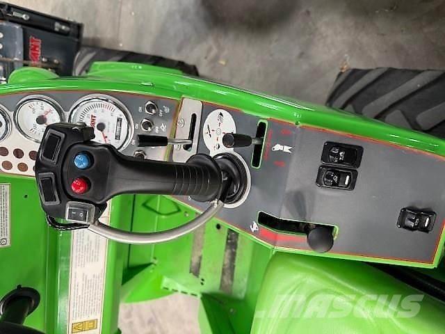 Avant 528 Carregadoras de direcção deslizante