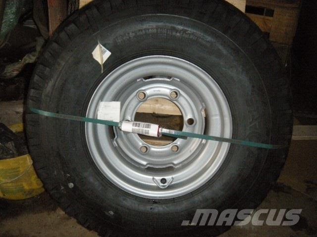  - - - 300-80-15.3 Pneus Agrícolas