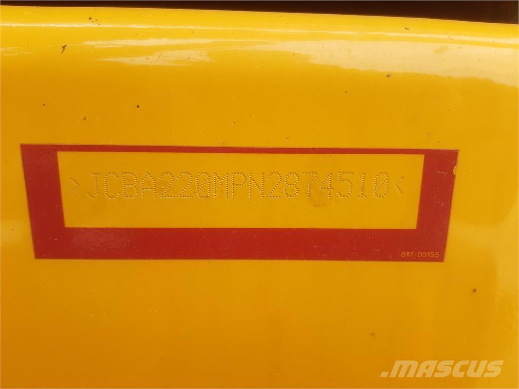 JCB  Escavadoras de rastos