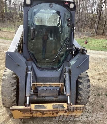 John Deere 318D Construção - Outros
