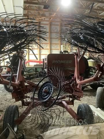 Rhino ER8 Hay Rake Construção - Outros
