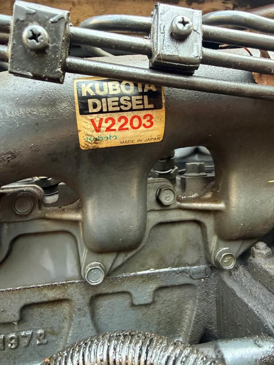 Bobcat 753 Carregadoras de direcção deslizante