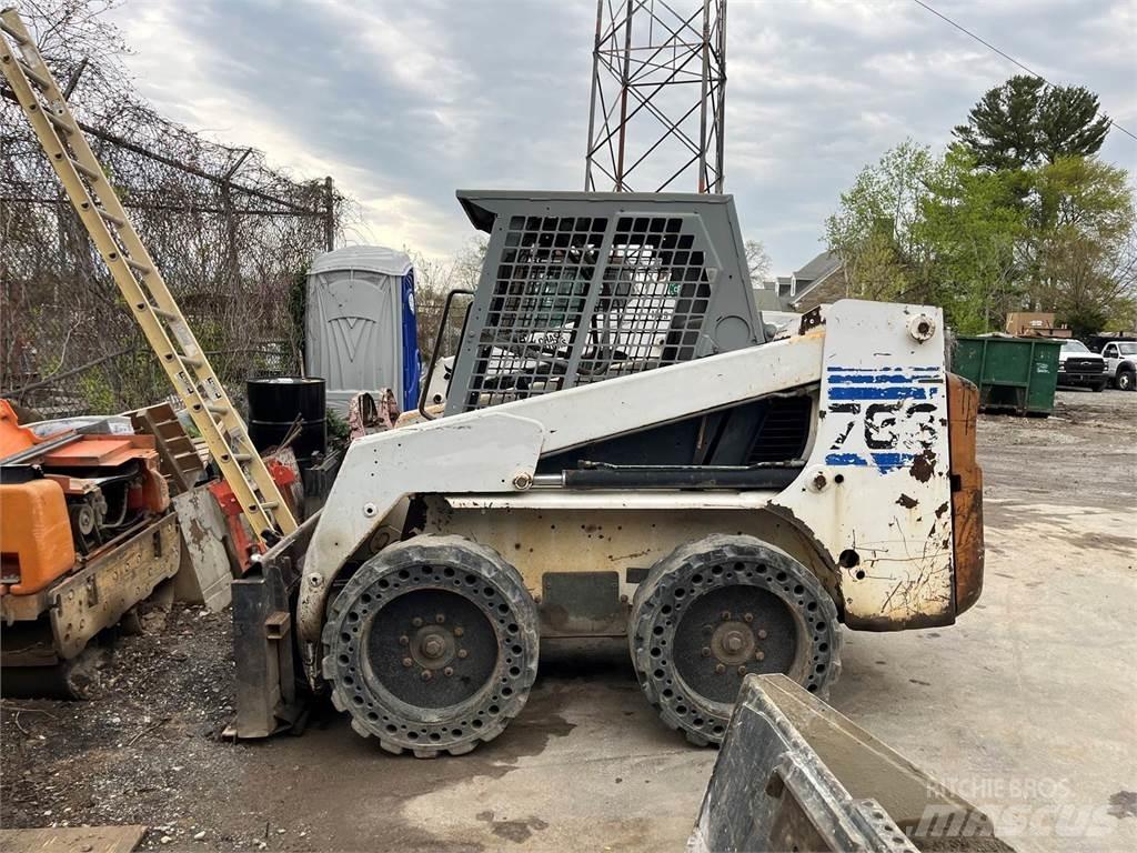 Bobcat 763 Carregadoras de direcção deslizante
