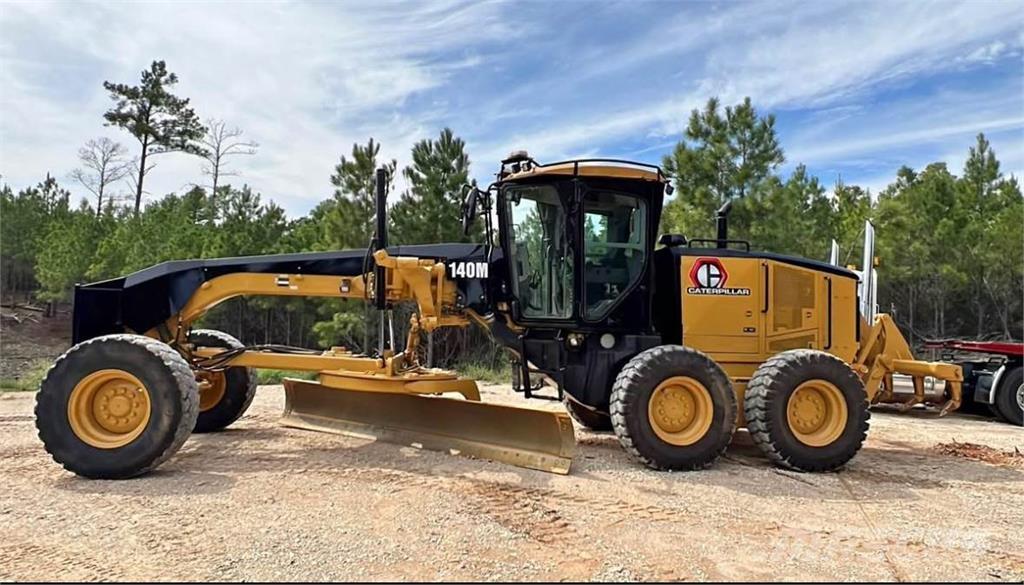 CAT 140M Motoniveladoras