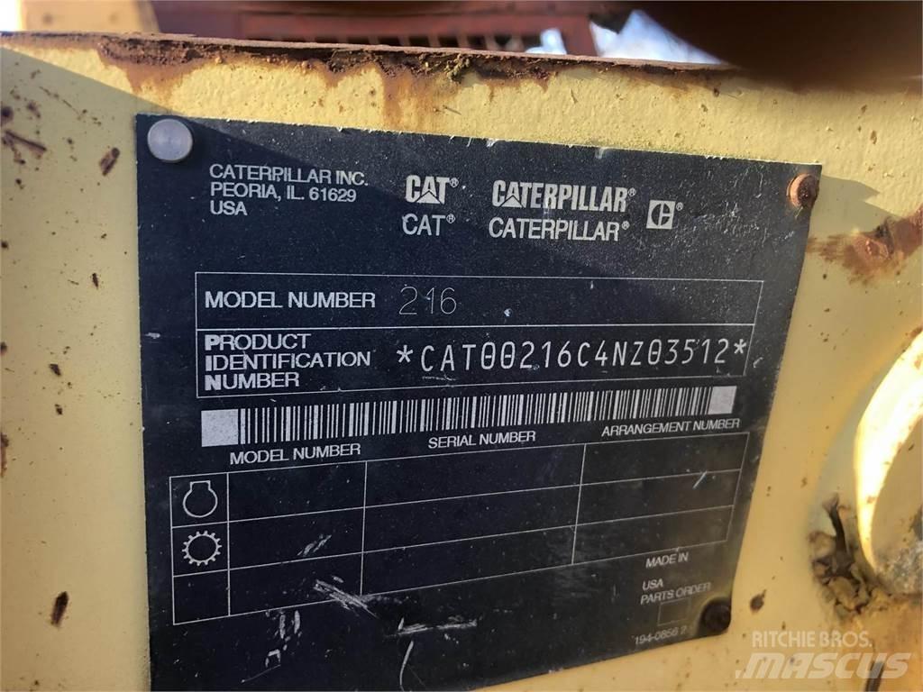 CAT 216B Carregadoras de direcção deslizante