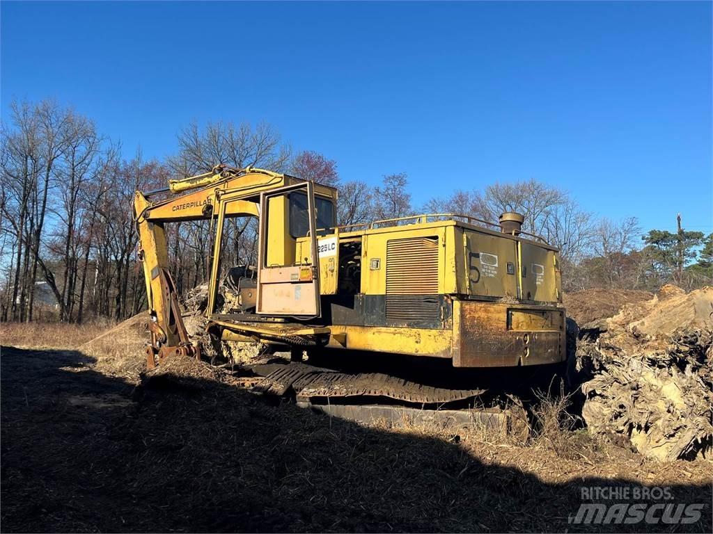 CAT 225 LC Escavadoras de rastos