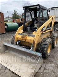 CAT 246 Carregadoras de direcção deslizante