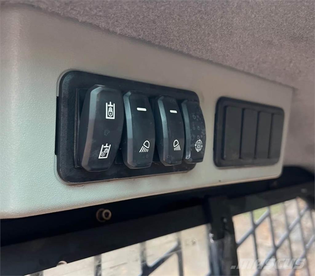 CAT 289D3 Carregadoras de direcção deslizante