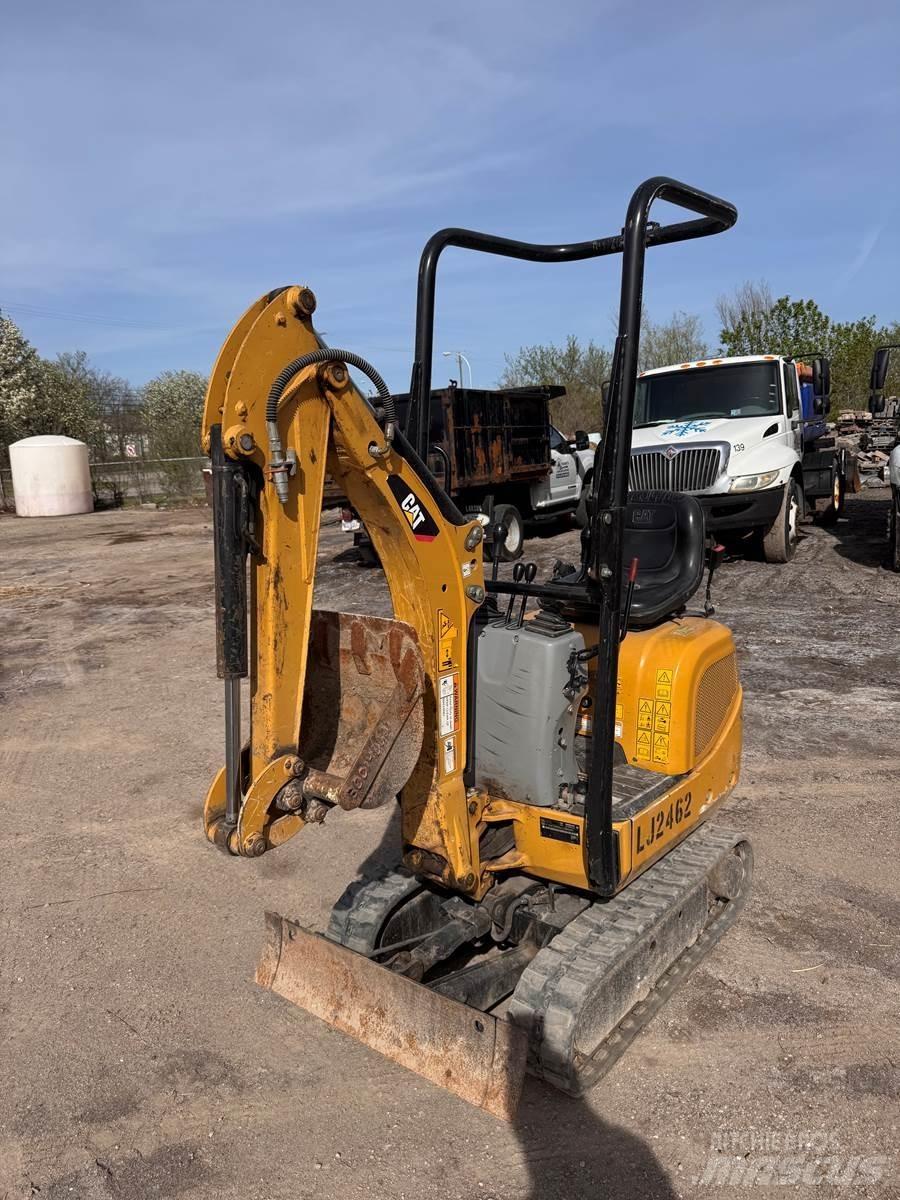 CAT 300.9D Mini Escavadoras <7t