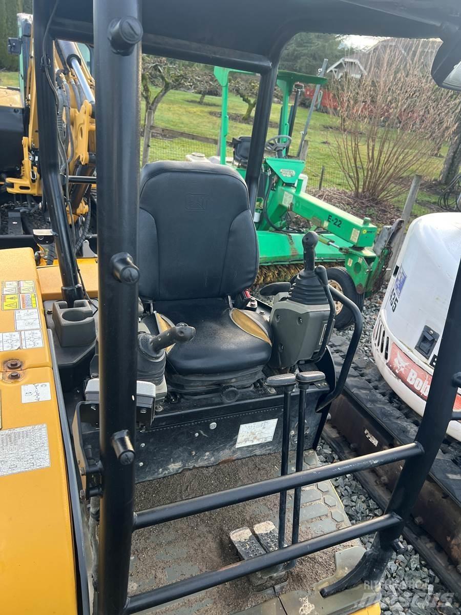 CAT 305 Mini Escavadoras <7t