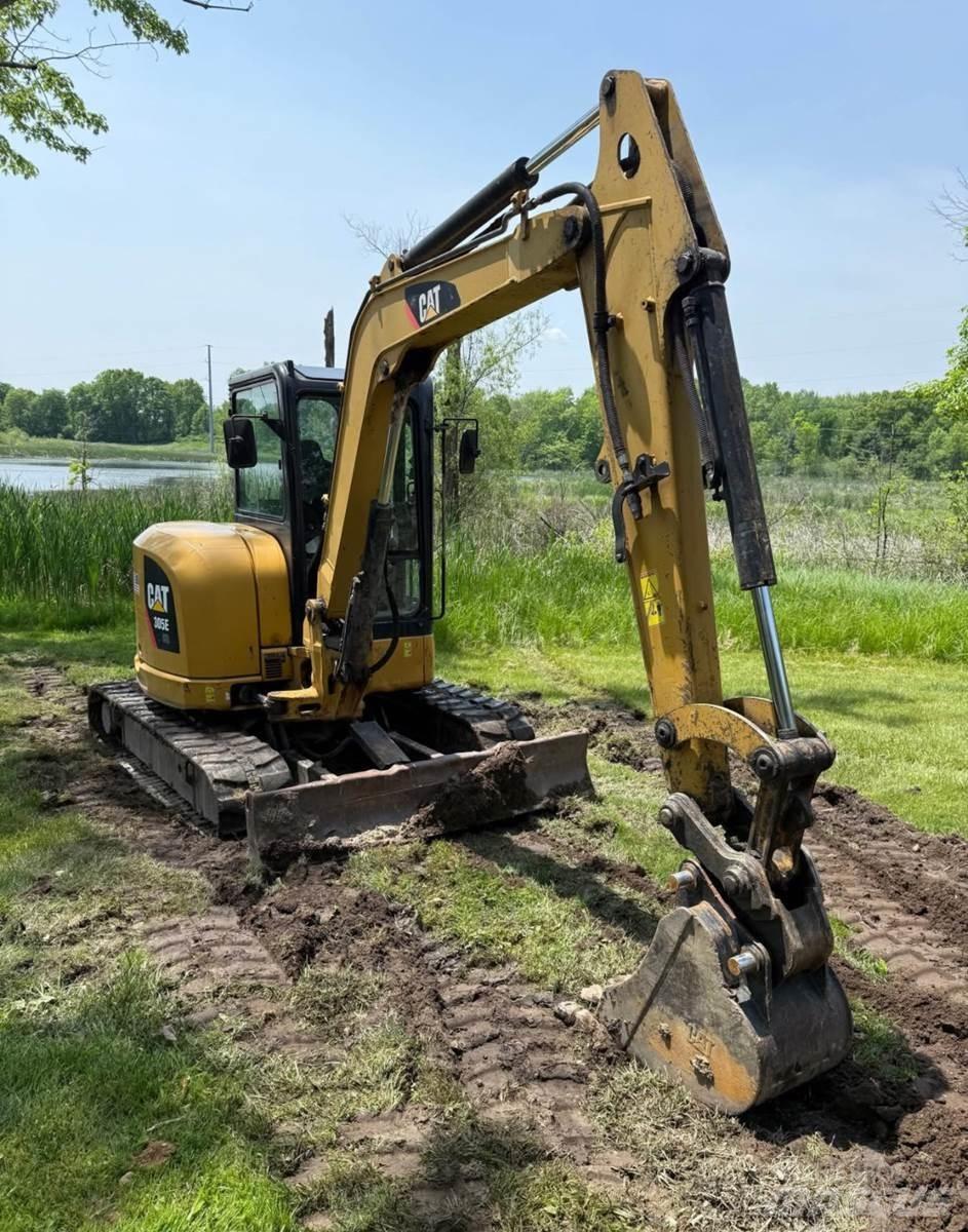 CAT 305E2 Mini Escavadoras <7t