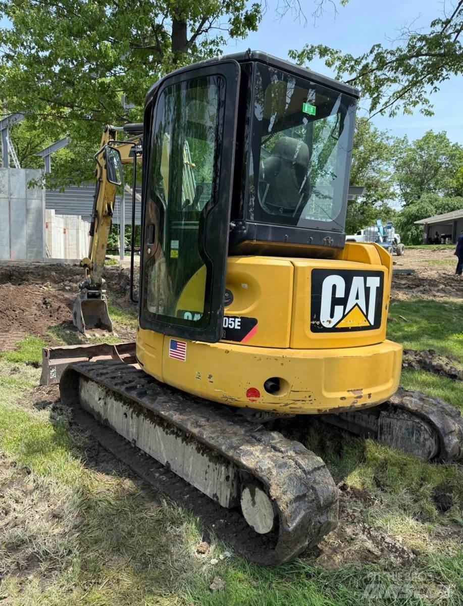 CAT 305E2 Mini Escavadoras <7t