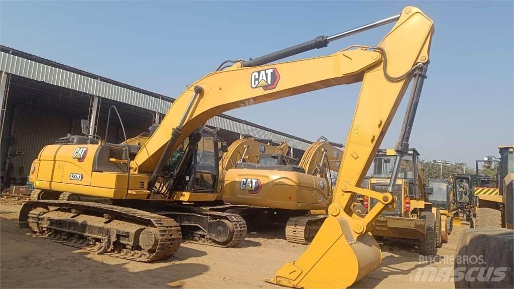 CAT 323D3 Escavadoras de rastos