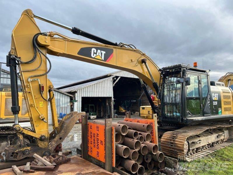 CAT 323FL Escavadoras de rastos