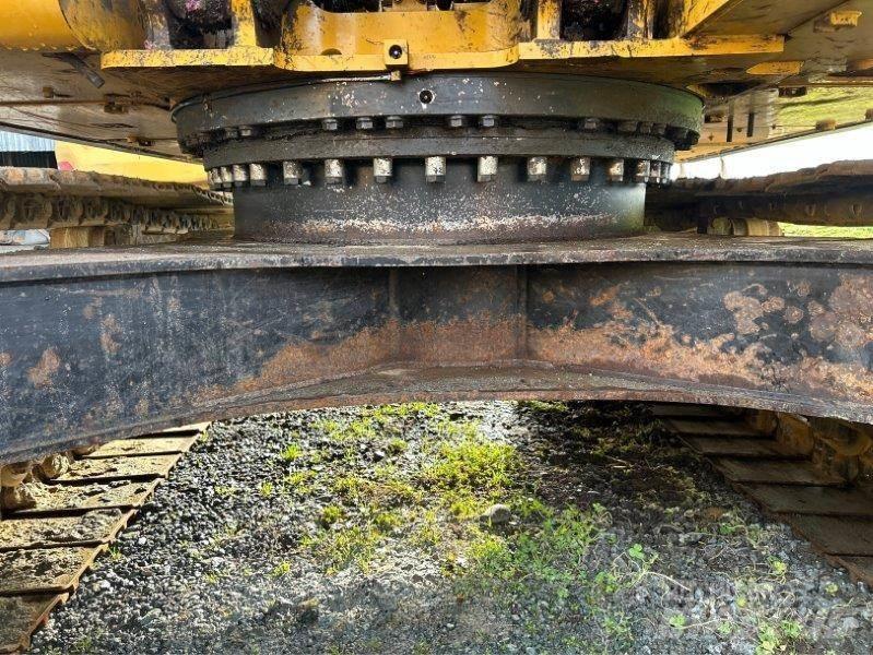 CAT 323FL Escavadoras de rastos