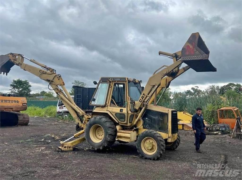 CAT 426 Retroescavadoras