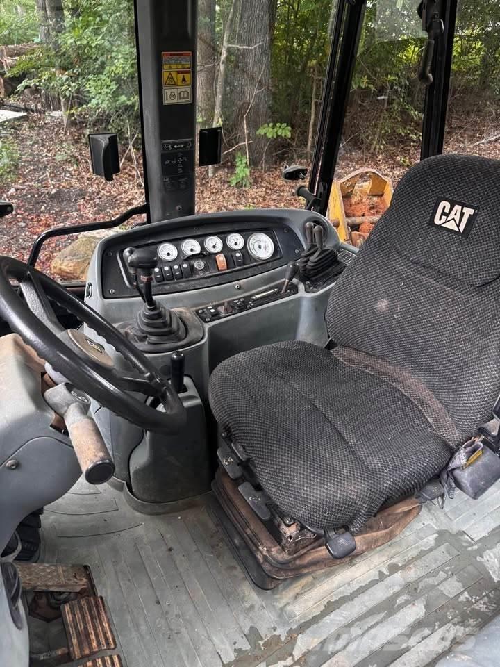 CAT 430D Retroescavadoras