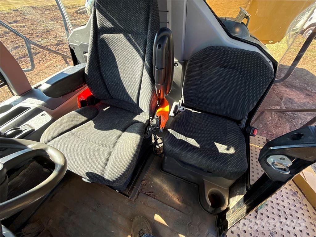 CAT 745 Camiões articulados