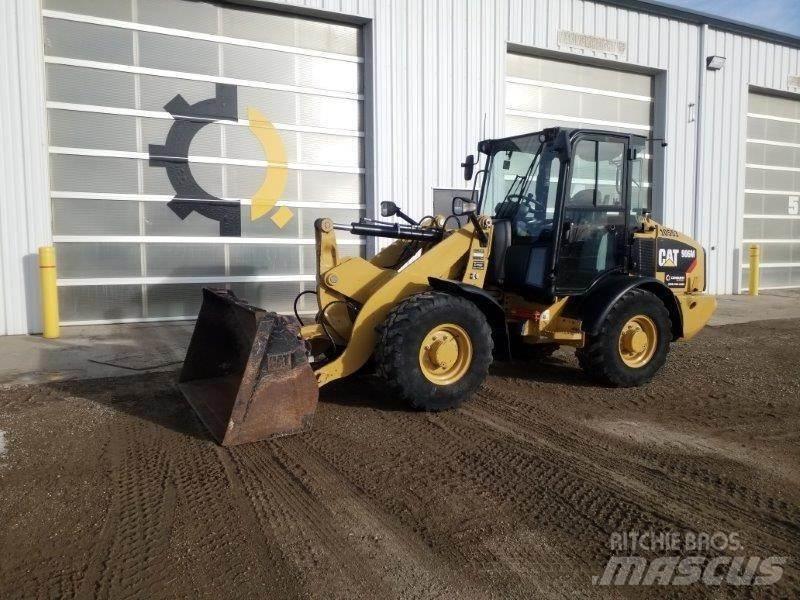 CAT 906M Pás carregadoras de rodas