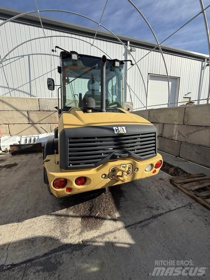 CAT 908M Pás carregadoras de rodas