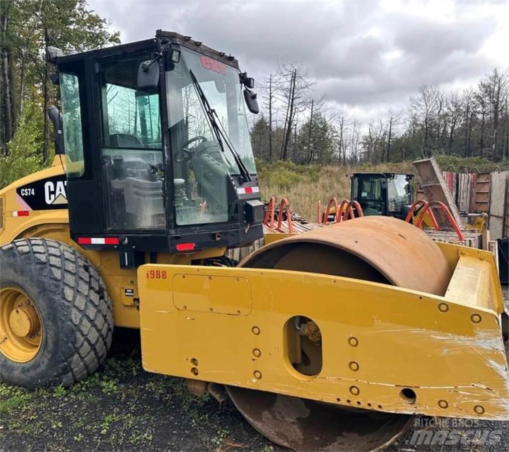 CAT CS74 Cilindros Compactadores monocilíndricos