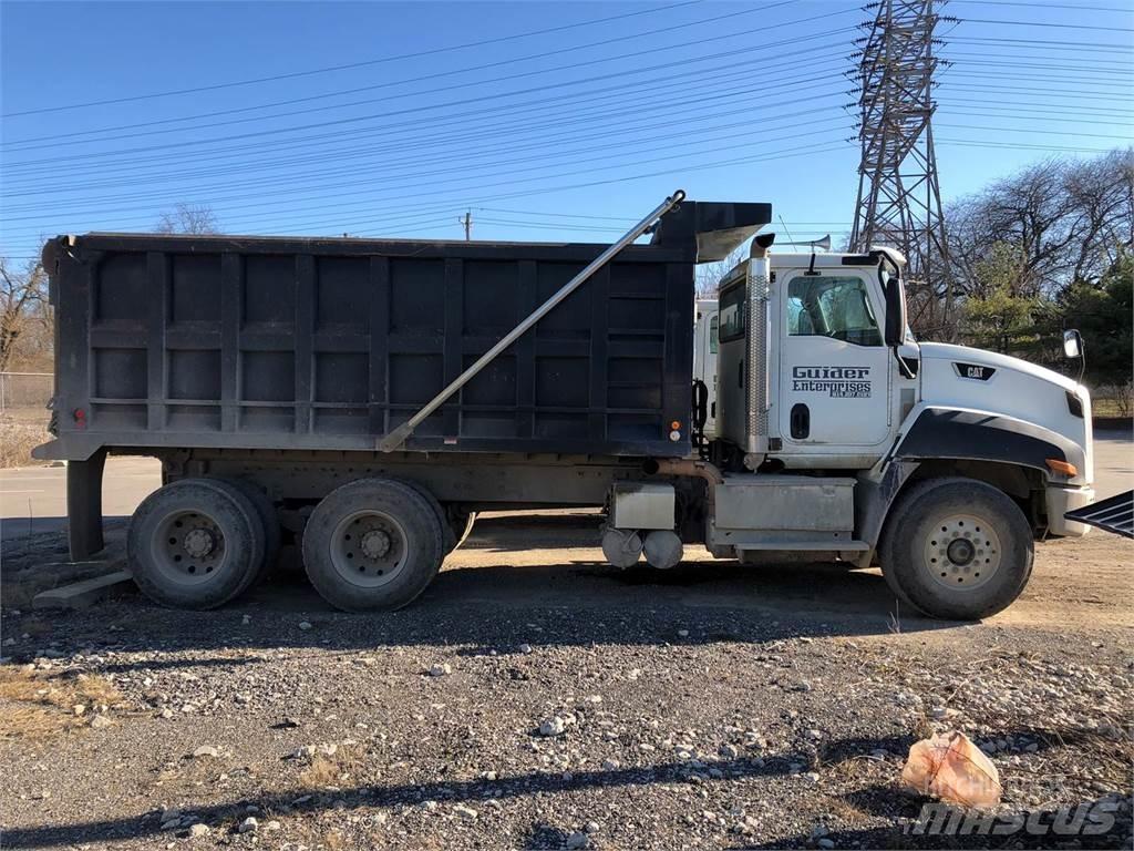 CAT CT660 Camiões basculantes