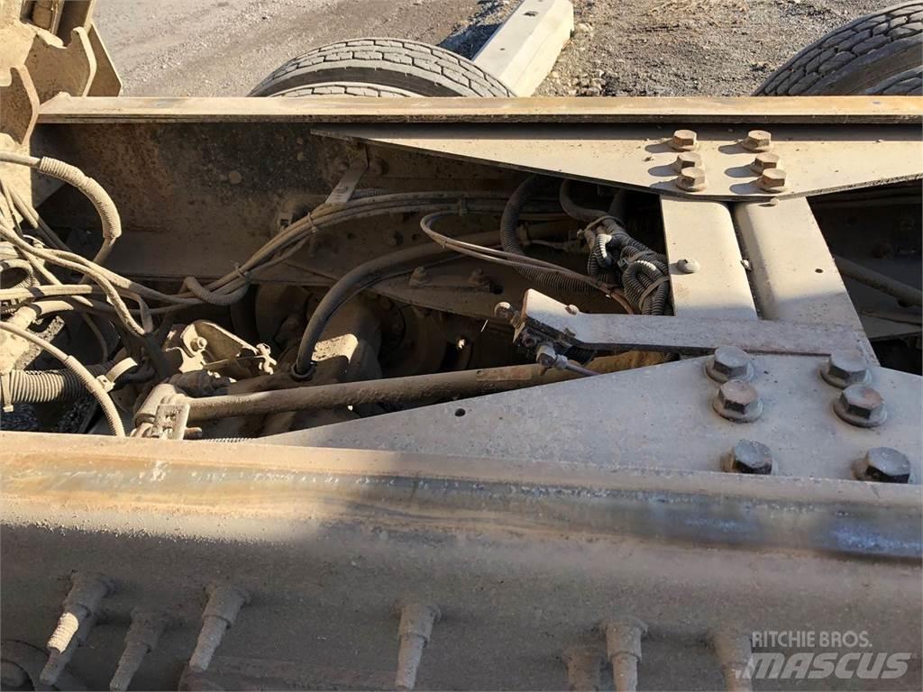 CAT CT660 Camiões basculantes