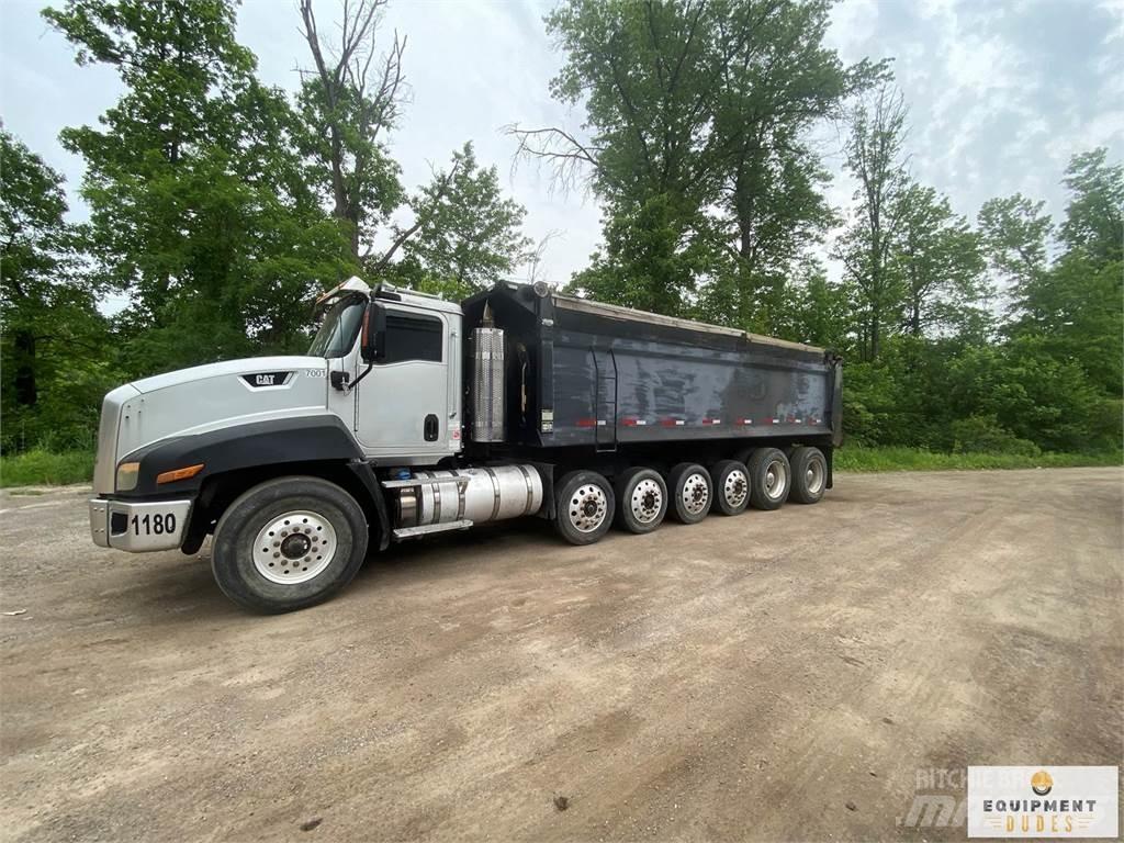 CAT CT660 Camiões basculantes
