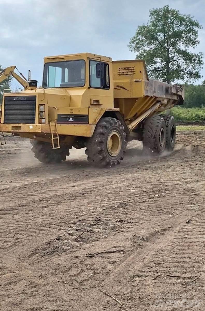 CAT D250B Camiões articulados
