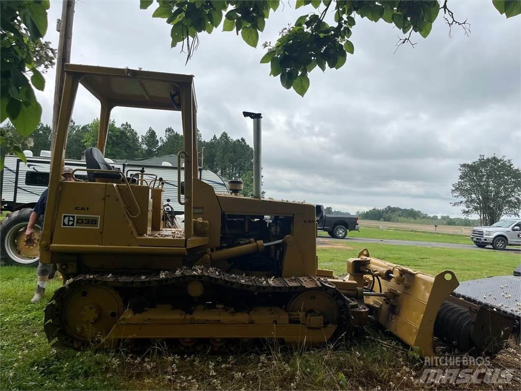 CAT D3B Dozers - Tratores rastos