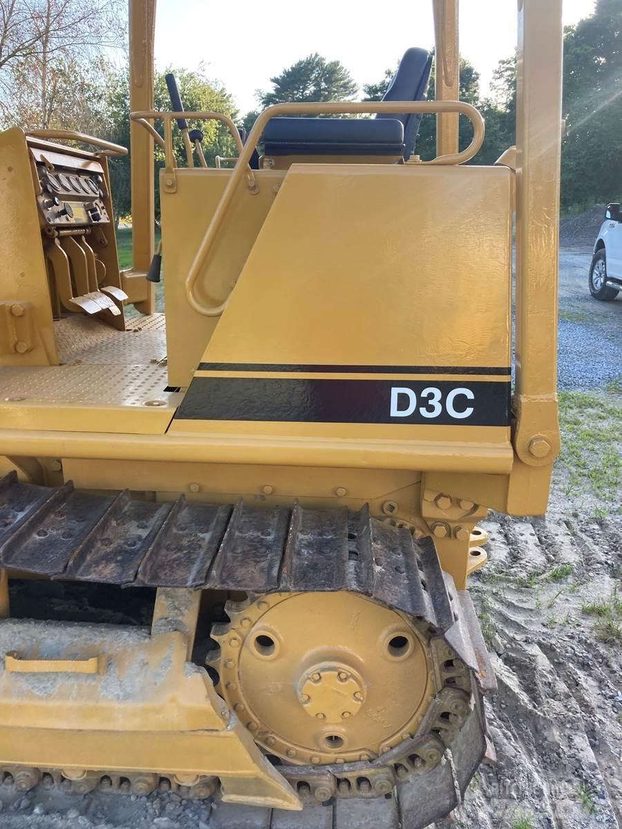 CAT D3C Dozers - Tratores rastos