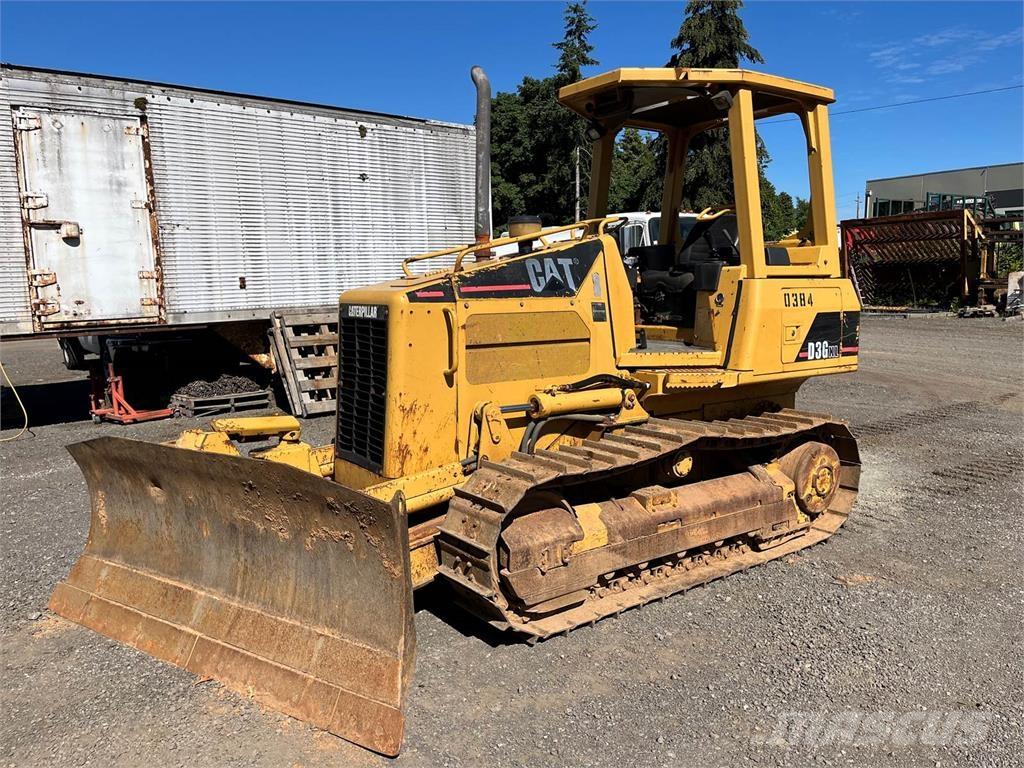 CAT D3G XL Dozers - Tratores rastos