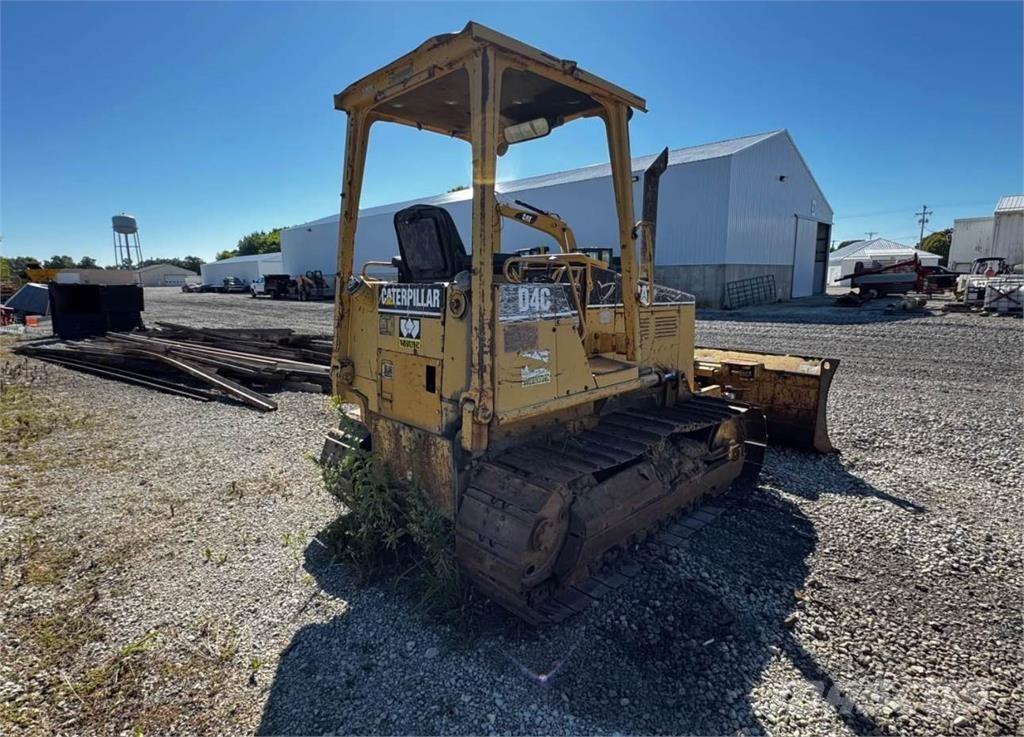 CAT D4C Dozers - Tratores rastos