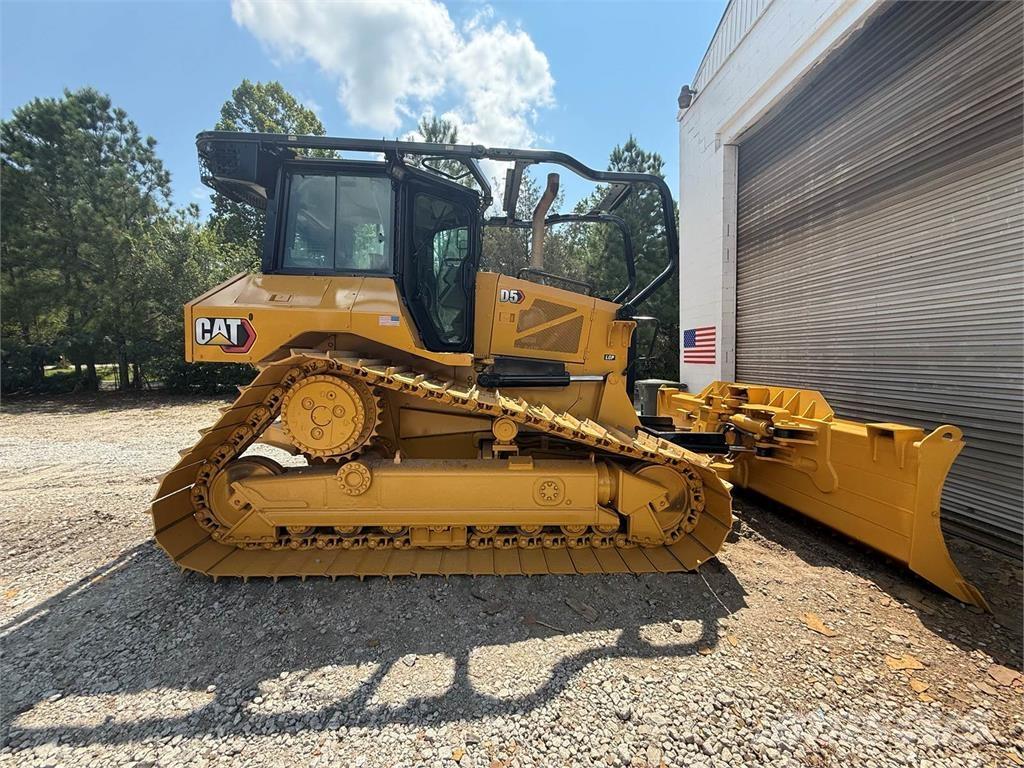 CAT D5 LGP Dozers - Tratores rastos