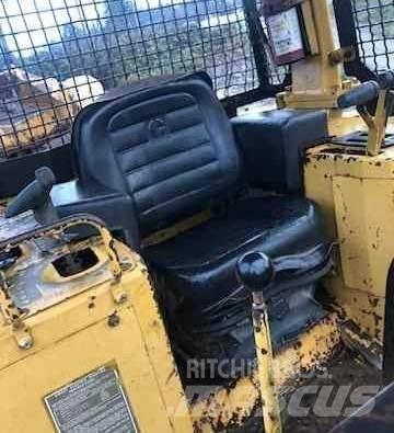 CAT D5H Dozers - Tratores rastos