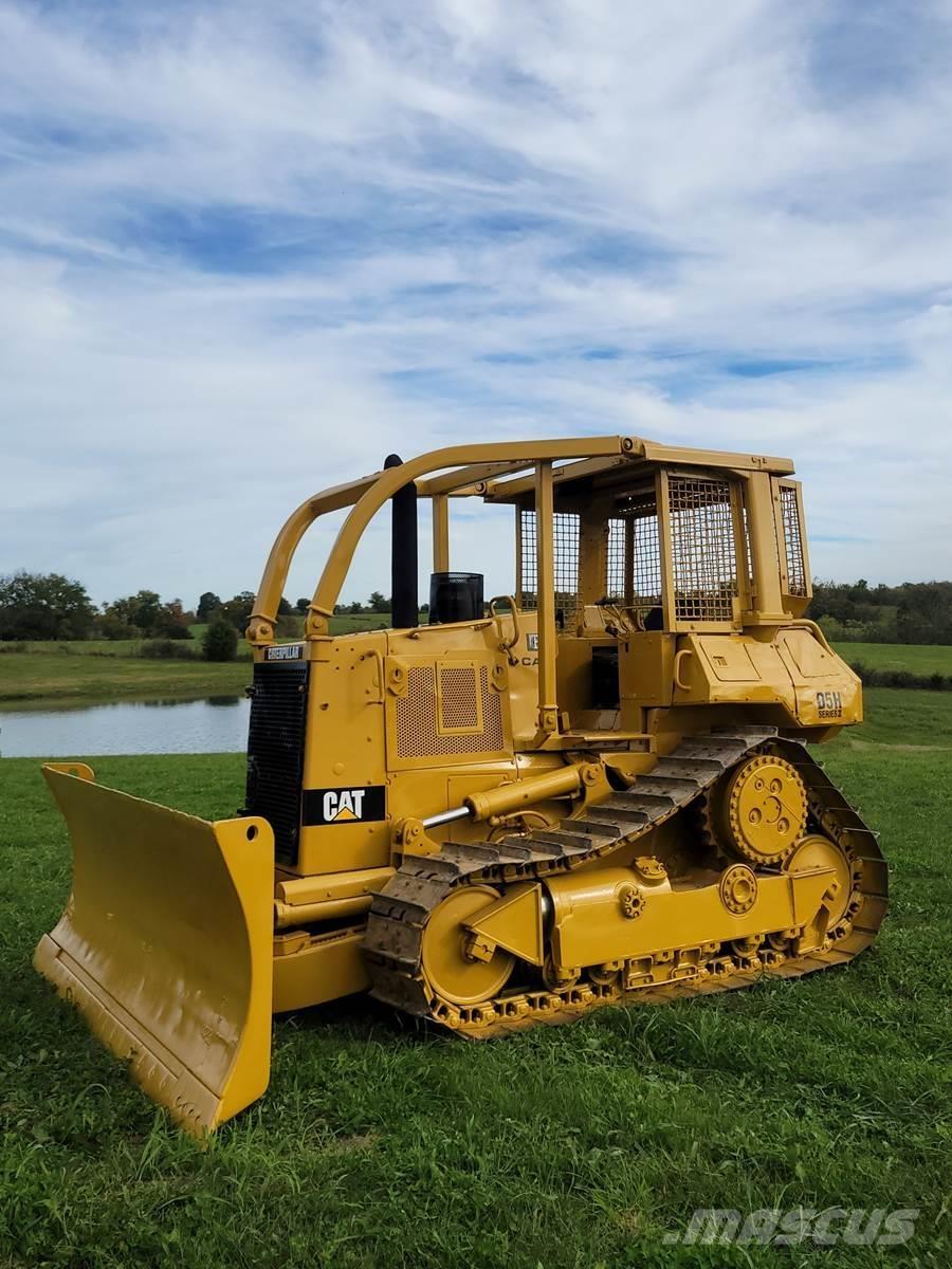 CAT D5H Dozers - Tratores rastos