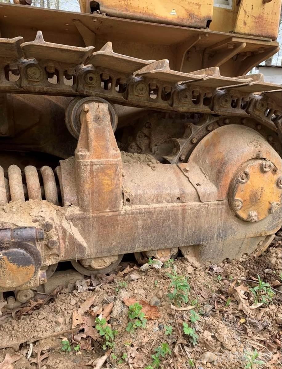 CAT D6C Dozers - Tratores rastos