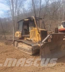 CAT D6K Dozers - Tratores rastos