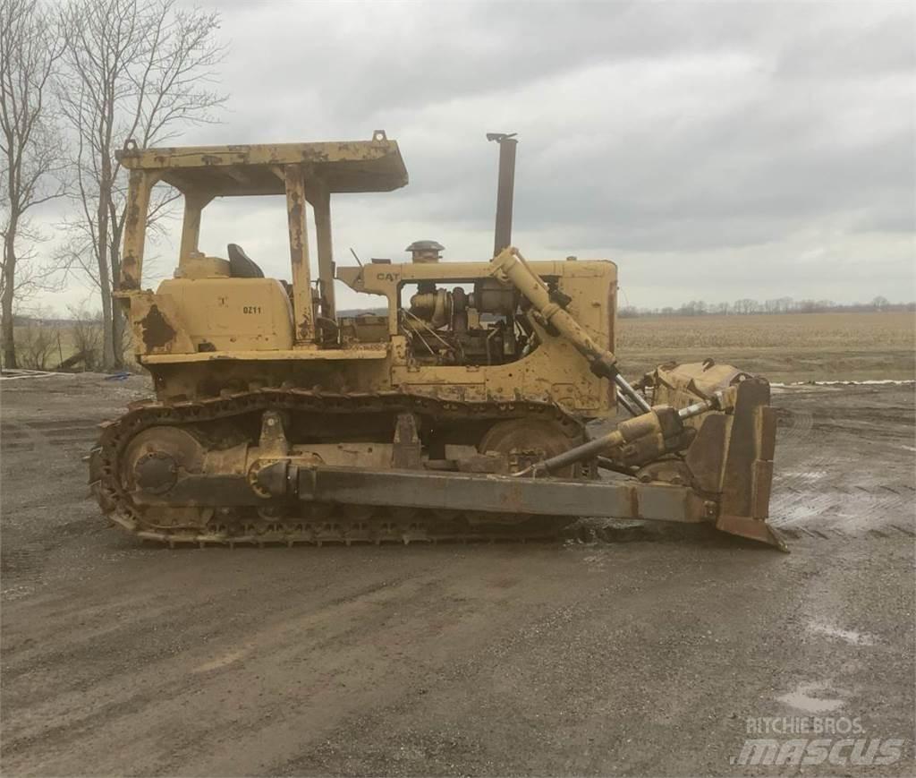 CAT D7F Dozers - Tratores rastos