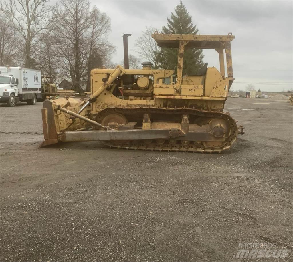 CAT D7F Dozers - Tratores rastos