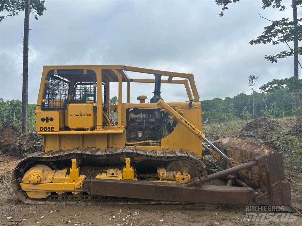 CAT D85E Dozers - Tratores rastos