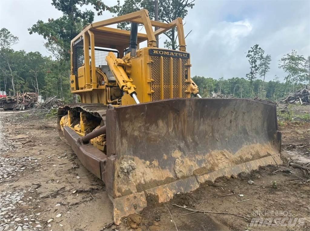 CAT D85E Dozers - Tratores rastos