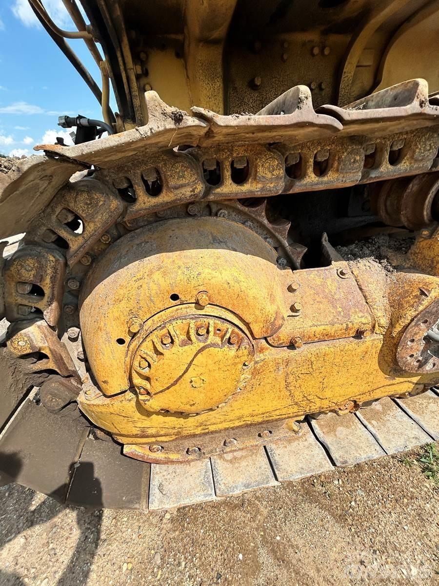 CAT D8H Dozers - Tratores rastos