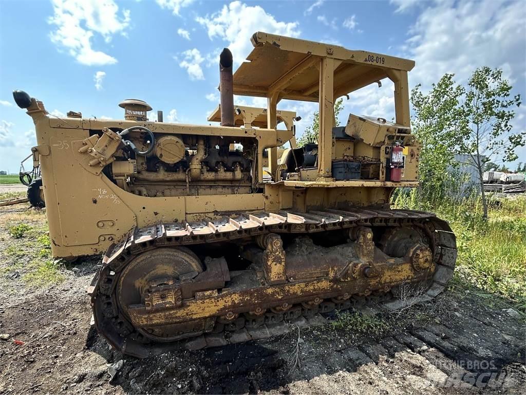 CAT D8H Dozers - Tratores rastos