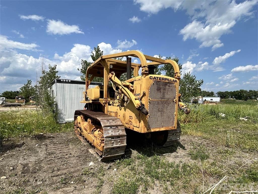CAT D8H Dozers - Tratores rastos