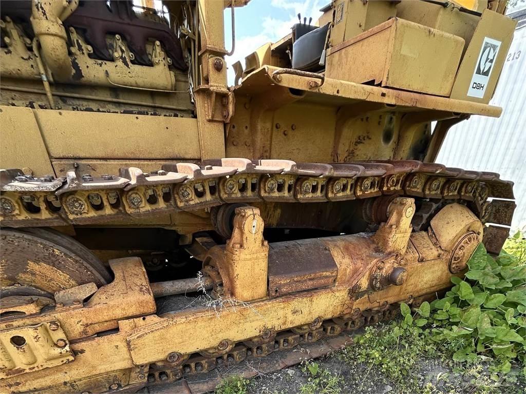 CAT D8H Dozers - Tratores rastos