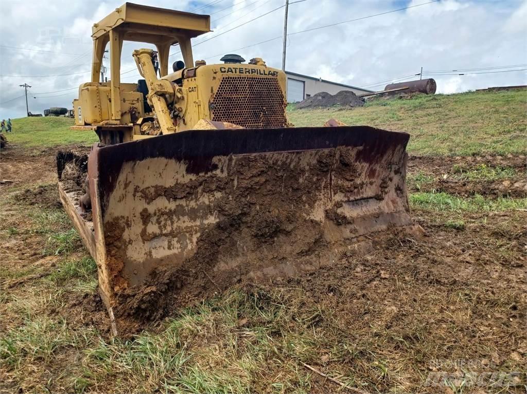 CAT D8K Dozers - Tratores rastos