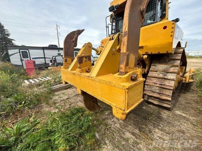 CAT D8T Dozers - Tratores rastos