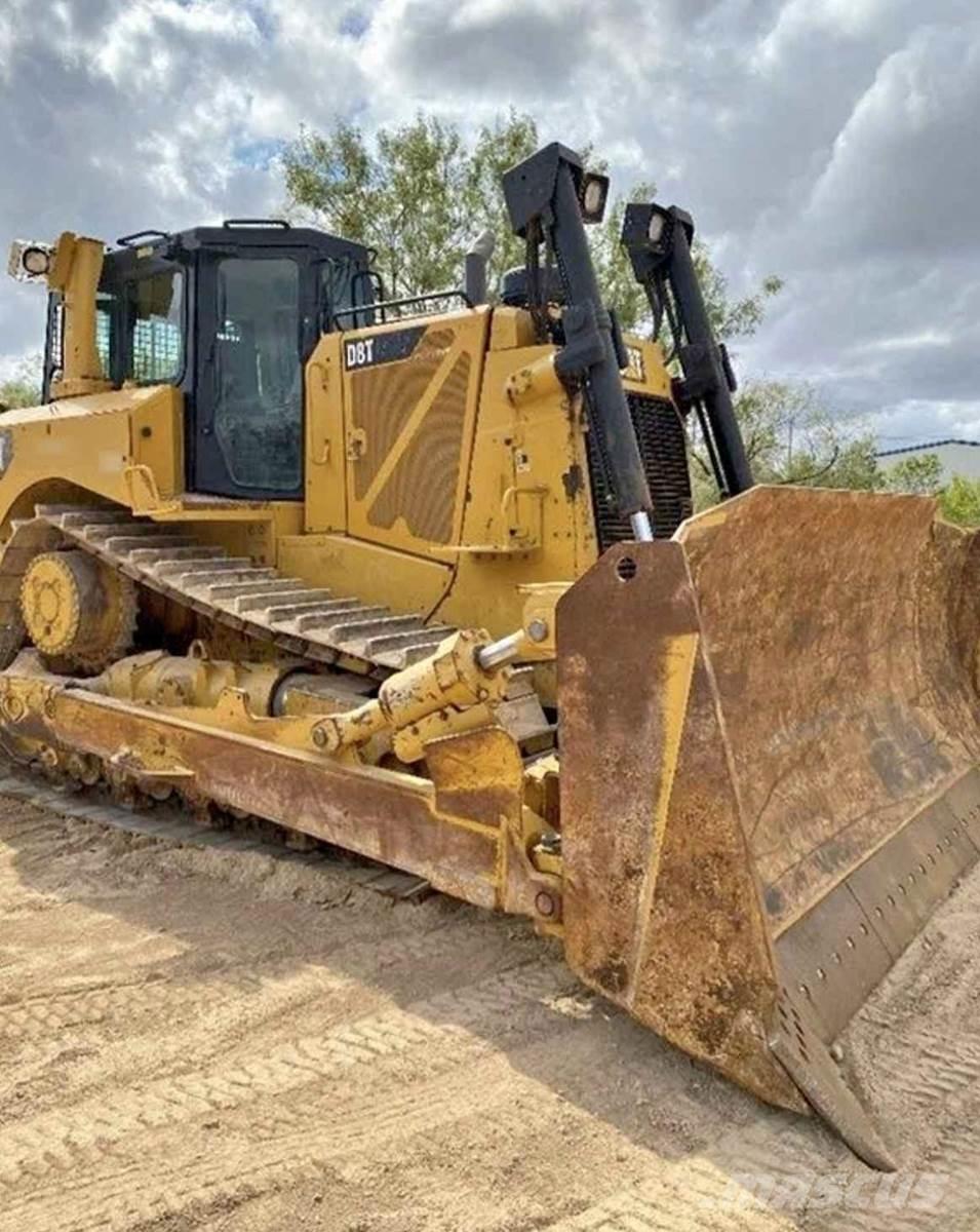 CAT D8T Dozers - Tratores rastos
