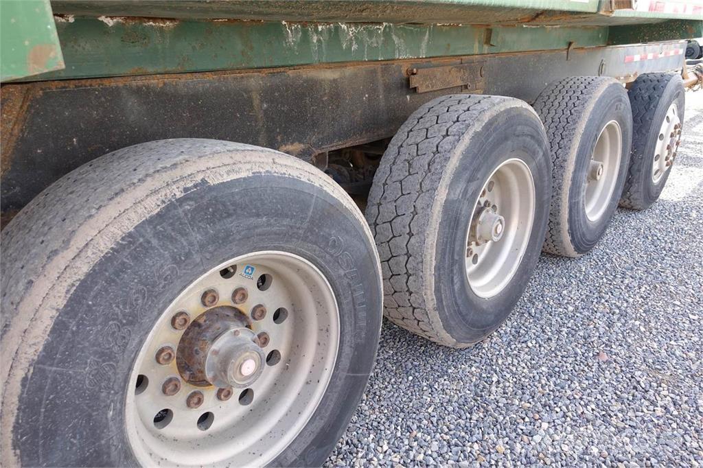 Clement  Reboques basculantes